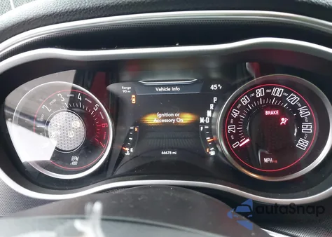 2016 Dodge Challenger R/T Scat Pack z USA, uszkodzony, nr VIN 2C3CDZFJ0GH236812